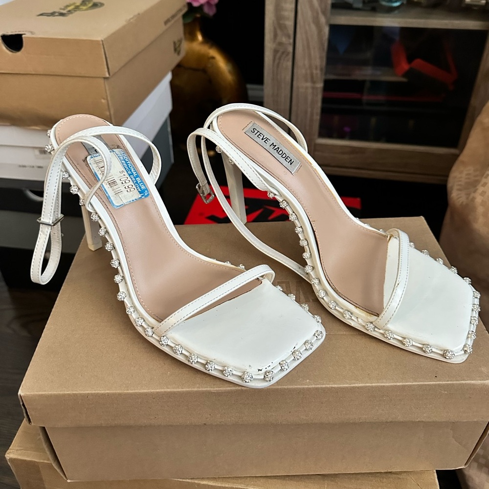 Steve Madden White Pearl-Trim Square-Toe Slingback Heels